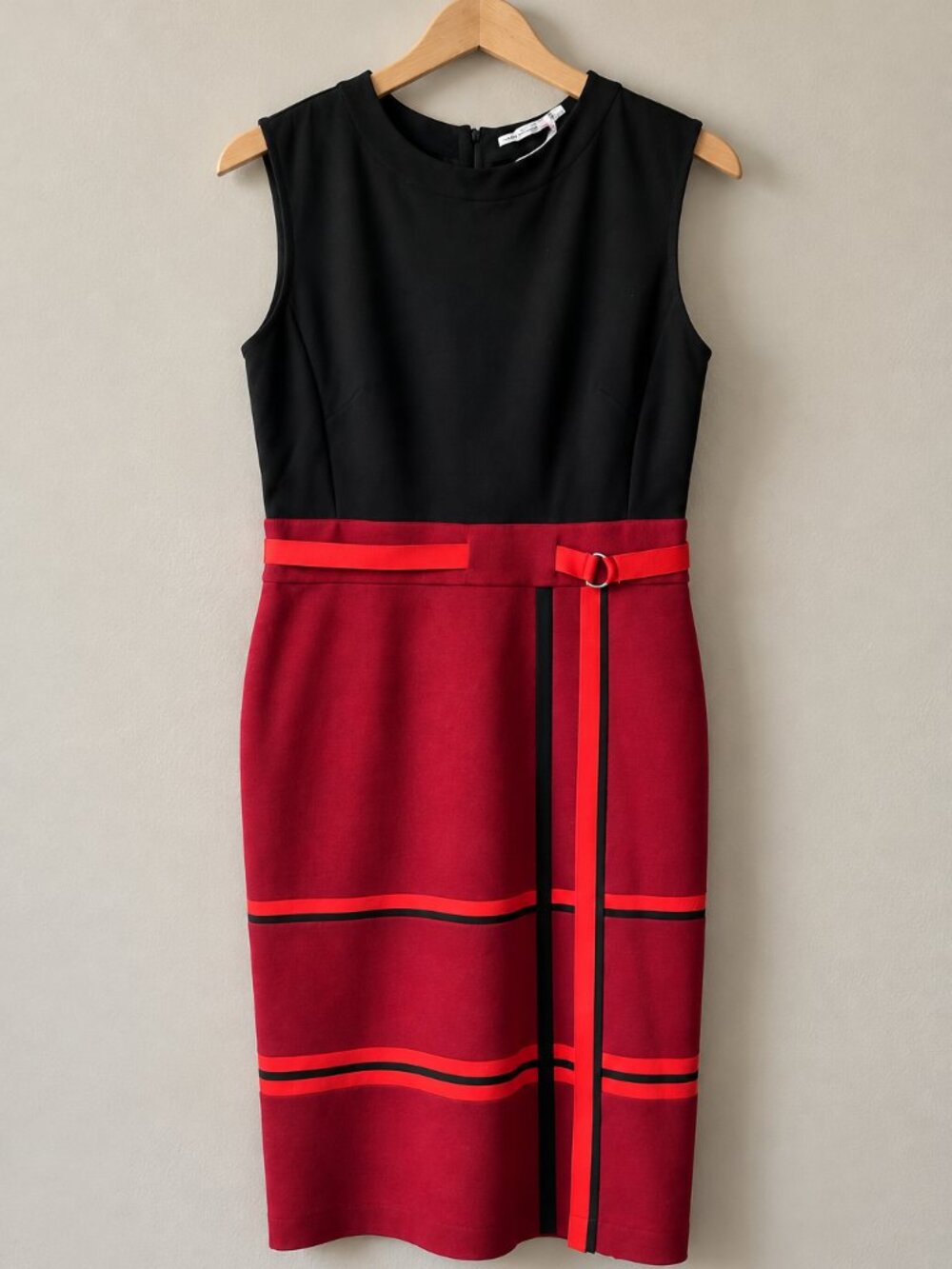 Karen Millen Colorblock Red Black Belted Fitted Pencil Sheath Midi Dress US 4